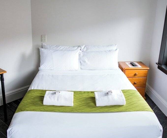 Quarto Estandar Banheiro Compartilhado, The Cambridge