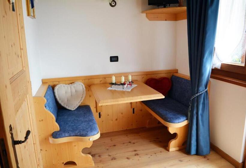 스탠다드 트리플 룸, Agritur Dalaip Dei Pape