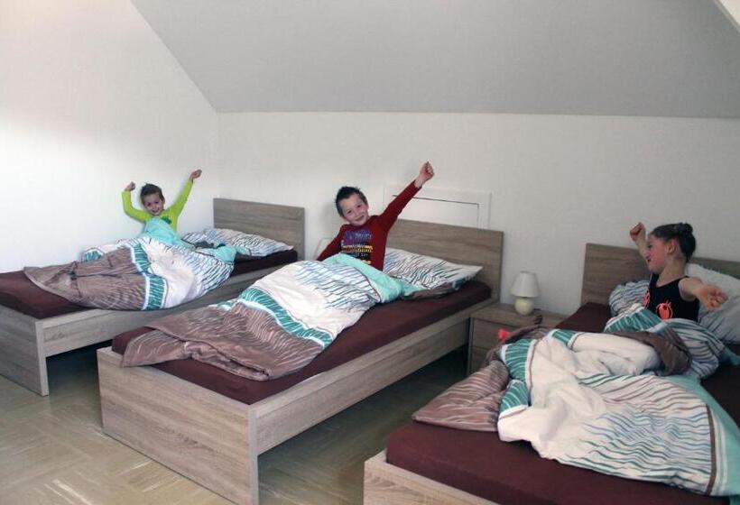 Номер Стандарт Совместная Ванная, Post Hostel For Youth, Students And Pilgrims