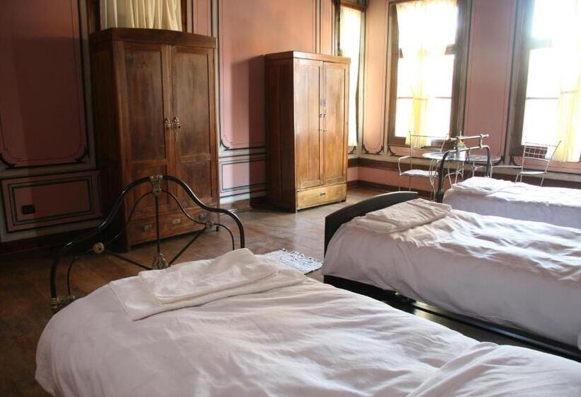 스탠다드 4인용 룸 공용 욕실, Guest House Old Plovdiv