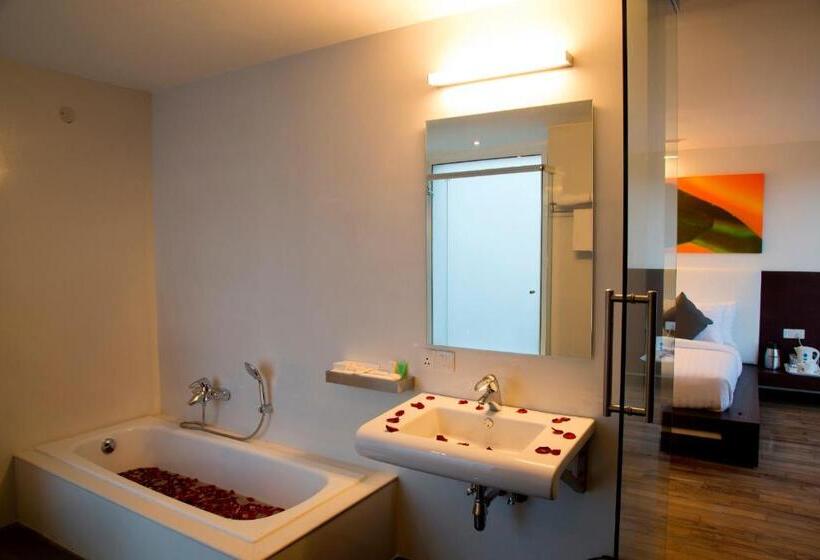 سوییت, Springs Hotels And Spa