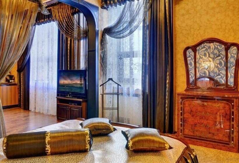 标准工作室, Astoria