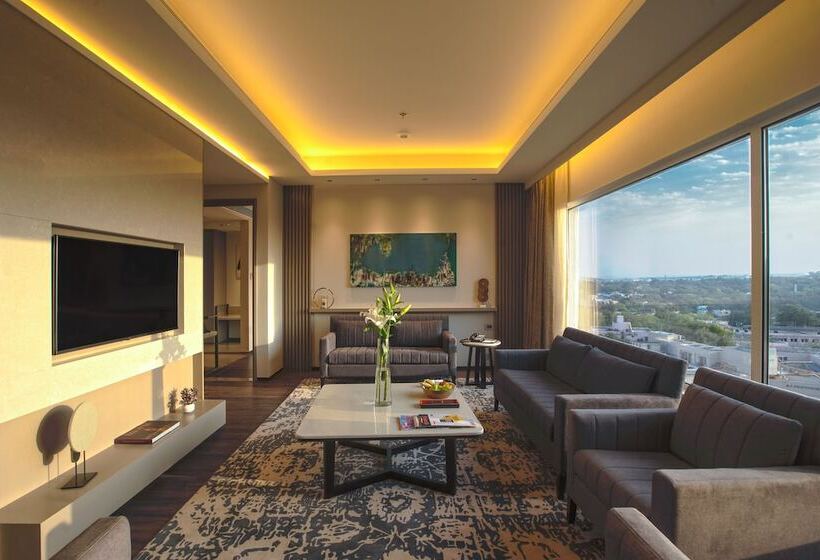 Президентский Люкс, Courtyard By Marriott Bhopal