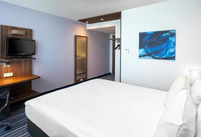 Номер Стандарт Адаптированный для Инвалидов, Holiday Inn Express Arnhem, An Ihg