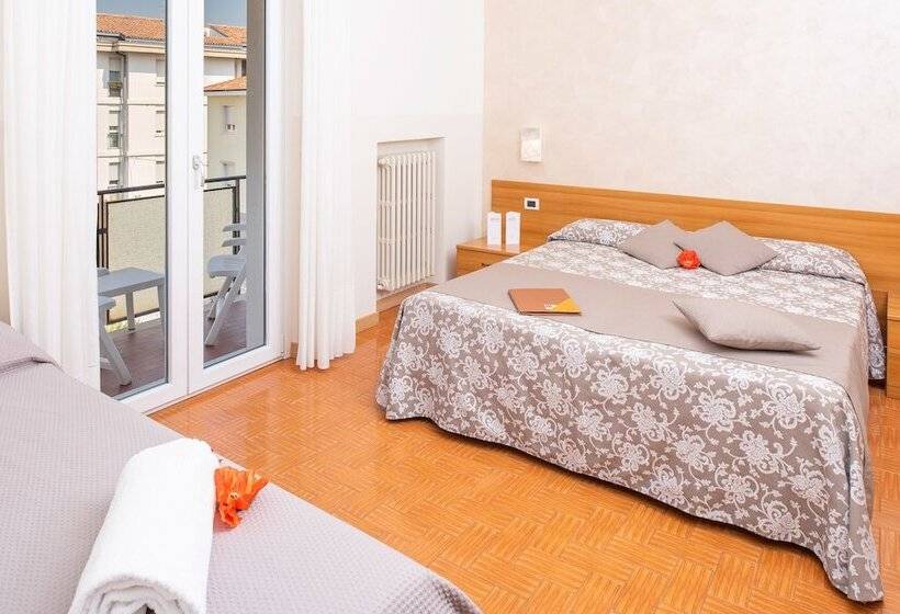 Номер Стандарт Трехместный, Taormina