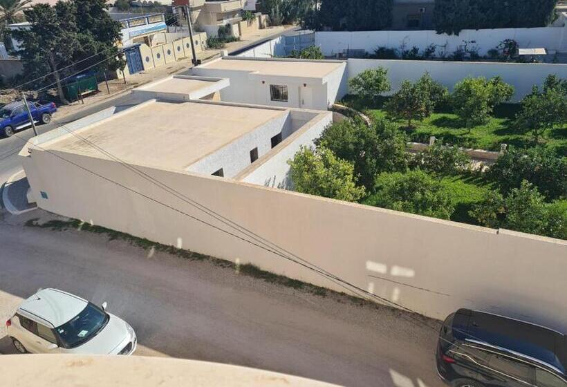 آپارتمان لوکس 1 خوابه, Mahdia   Baghdadi   Laourient Apartments, Restaurant, Café