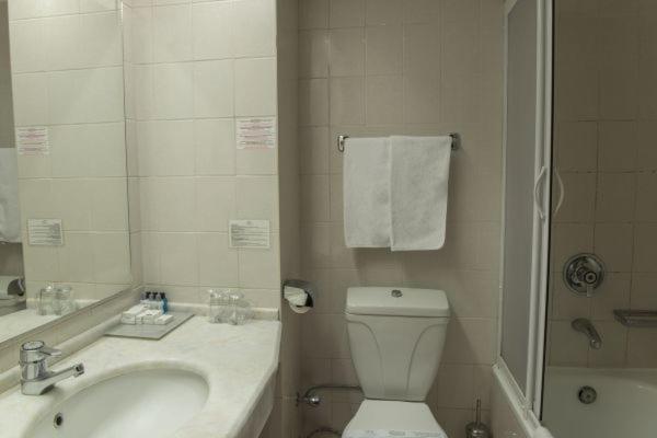 اتاق لوکس با چشم‌انداز دریا, Le Monde Beach Resort & Spa