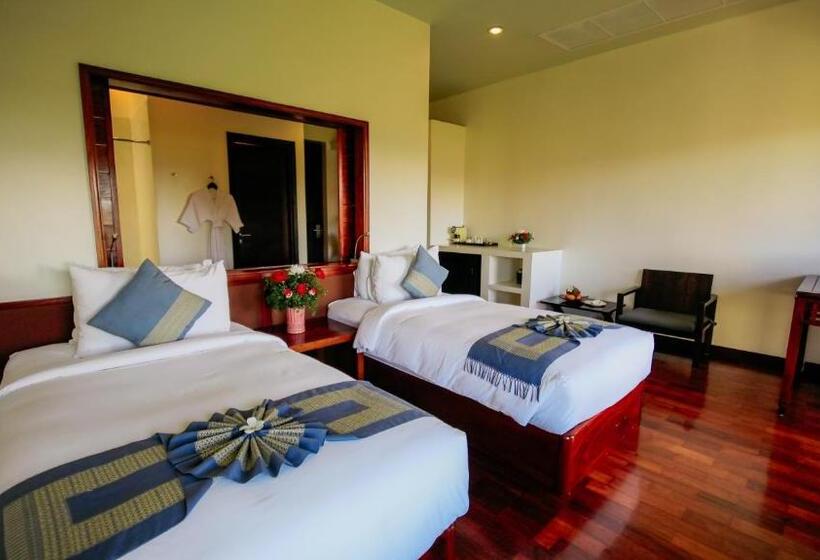 수피리어 룸, Luang Prabang View