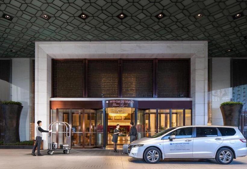Номер Executive, Wyndham Grand Plaza Royale Colorful Yunnan