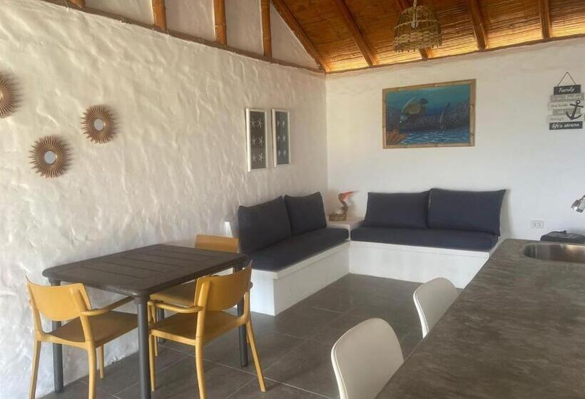 Номер Стандарт Вид на Море с Балконом, Marina Bungalows