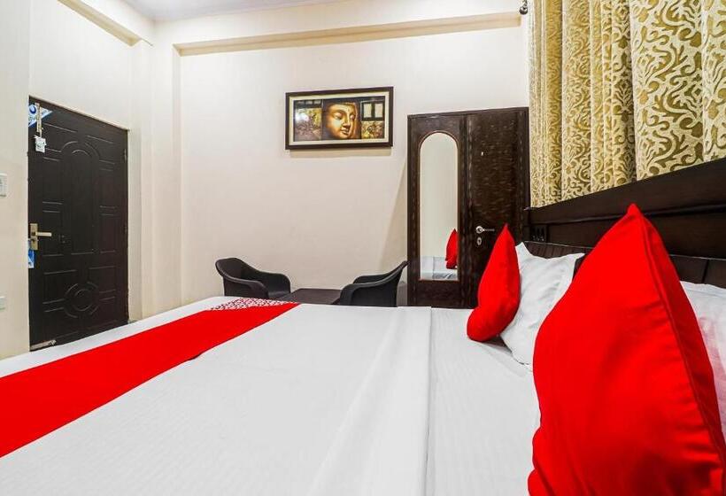 اتاق کلاسیک سه تخته, Oyo 84179 Townhouse
