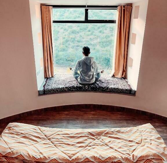Quarto Estandar Cama King, The Highgarden Resort