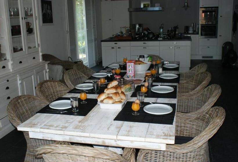 패밀리 룸, B&b Van Hunebed Naar Jullie Bed