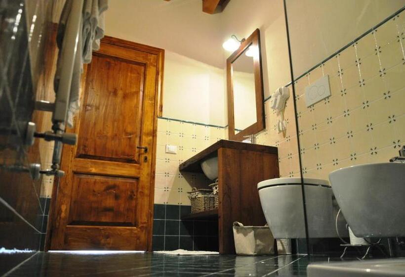 Quarto Estandar, Corte Castello