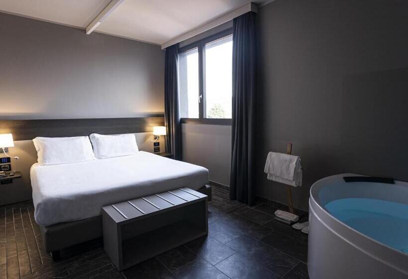Quarto Estandar Cama King, 57 Reshotel Orio