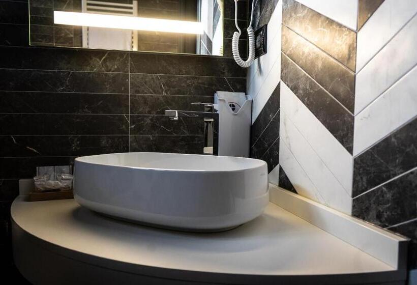 اتاق سوپریور یک تخته, 57 Reshotel Orio