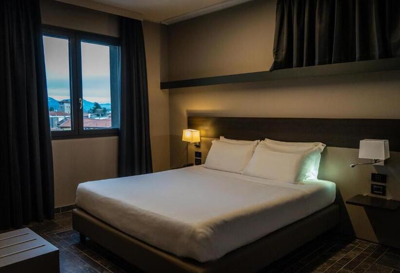 Quarto Superior Individual, 57 Reshotel Orio