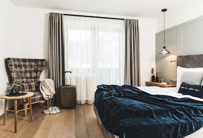 Номер Deluxe, Alpines Gourmet Hotel Montanara