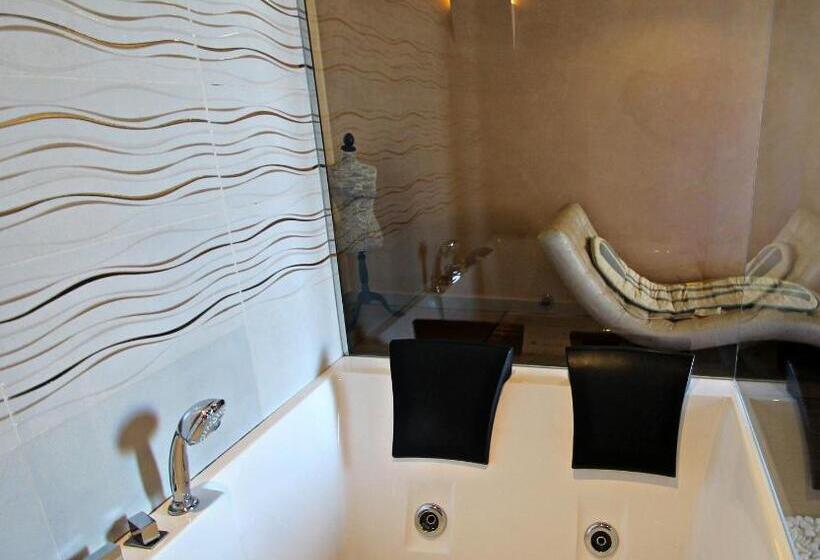 Номер Deluxe с Гидромассажем, Guesthouse O Affittacamere Irooms Pantheon