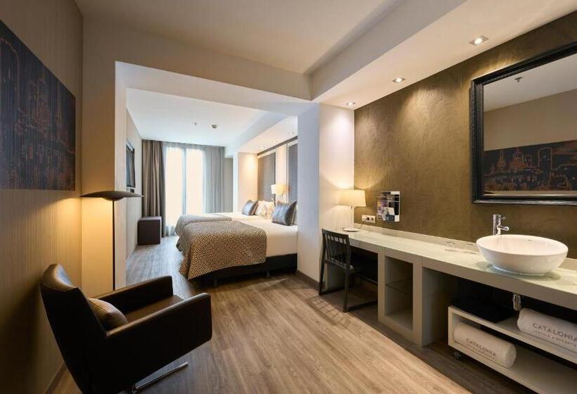 Семейный Номер, Catalonia Square 4* Sup