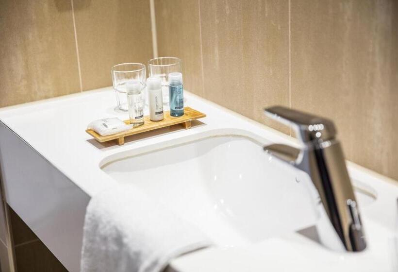 带观景的标准间, Holiday Inn Amsterdam   Arena Towers, An Ihg