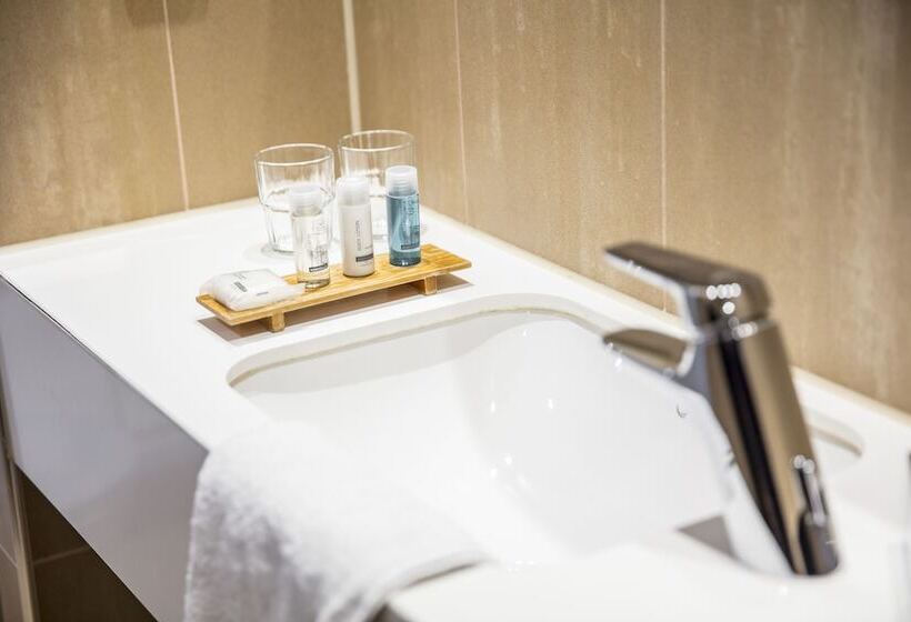 带观景的标准间, Holiday Inn Amsterdam   Arena Towers, An Ihg