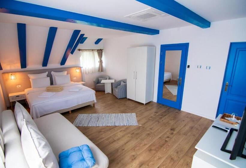 חדר דלוקס עם מרפסת, Cherhana Resort