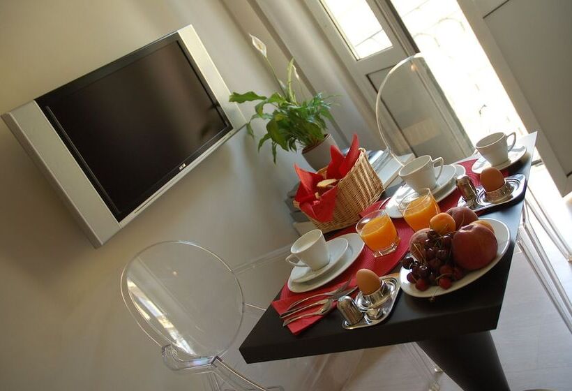 Quarto Estandar, Rome Vatican Suite