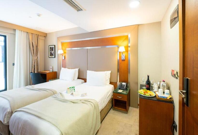 Connecting 1 Bedroom Apartment, Dosso Dossi Hotels Old City