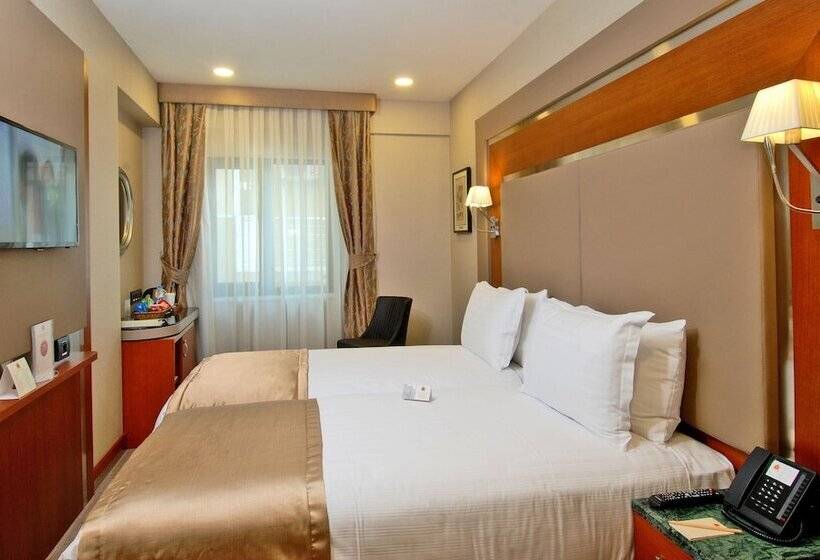 Family Room, Dosso Dossi Hotels Old City