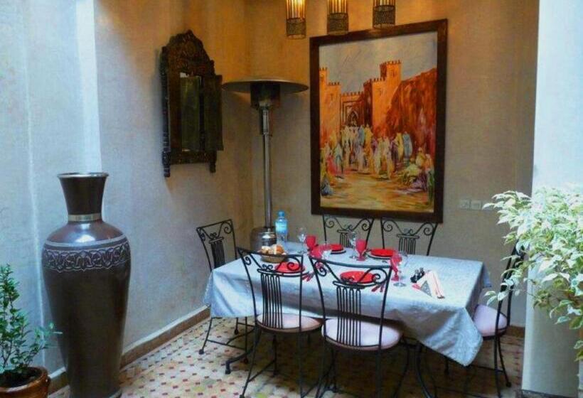 اتاق سوپریور, Riad Dar Attika