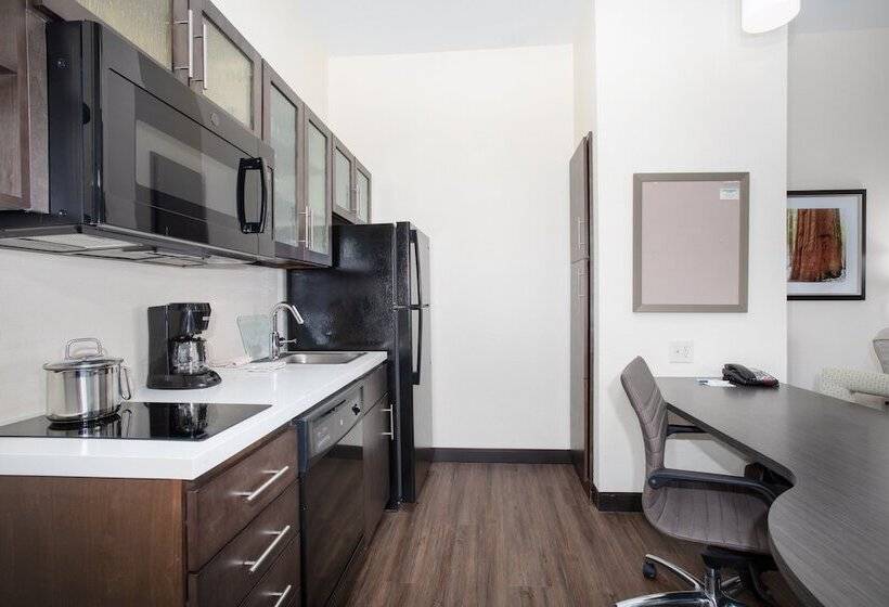 Люкс, Candlewood Suites Cheyenne, An Ihg