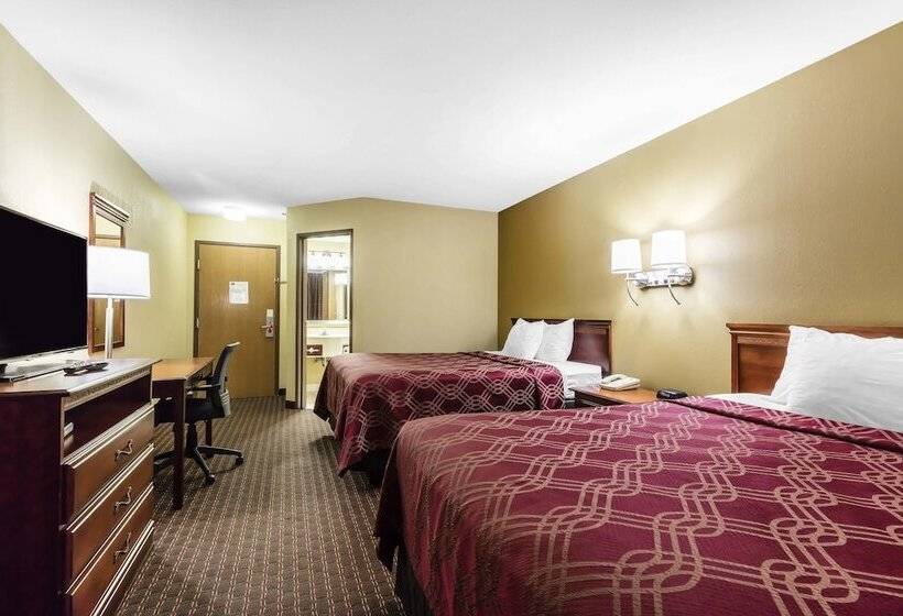 带2个双人床的标准工作室, Econo Lodge Inn & Suites