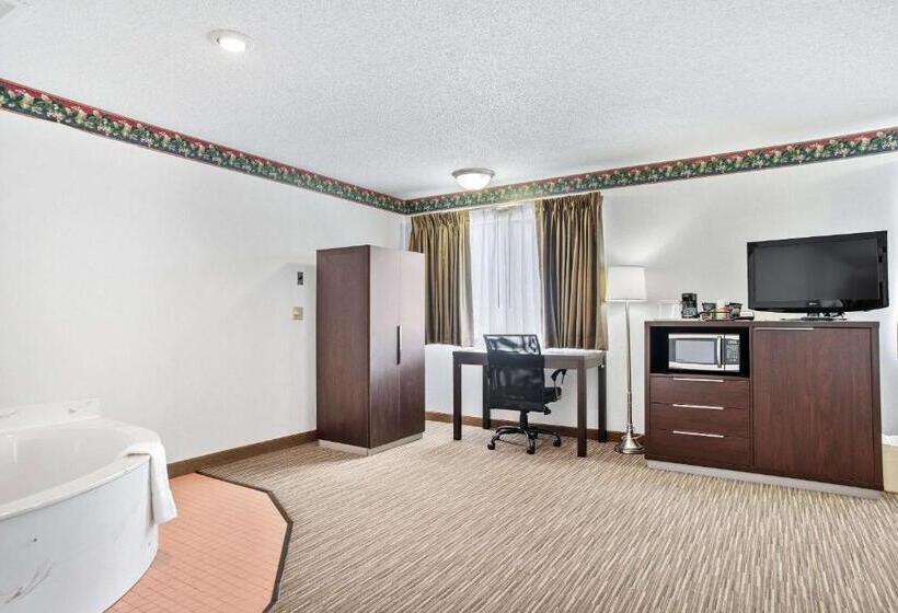 Люкс с гидромассажем, Everspring Inn & Suites