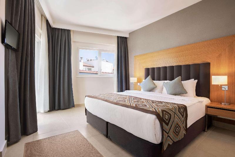 Номер Стандарт Кровать Кинг Адаптированный для Инвалидов, Holiday Inn Express Hotel & Suites El Reno By Ihg