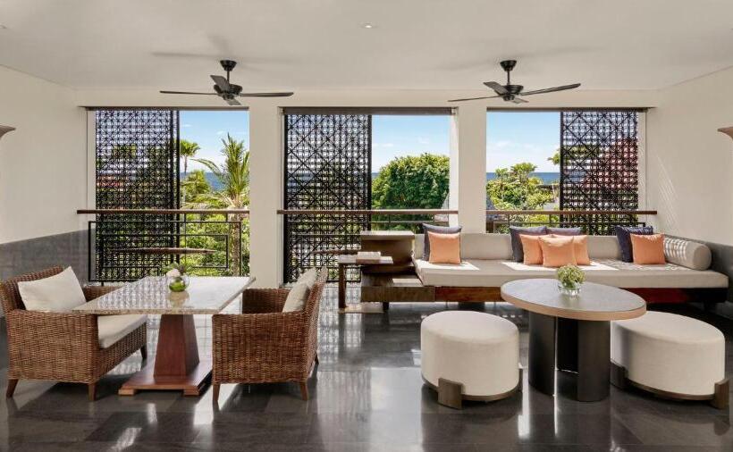 Люкс Кровать Кинг, Intercontinental Bali Sanur Resort, An Ihg