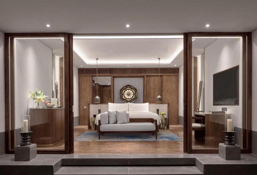 Полулюкс Кровать Кинг, Intercontinental Bali Sanur Resort, An Ihg