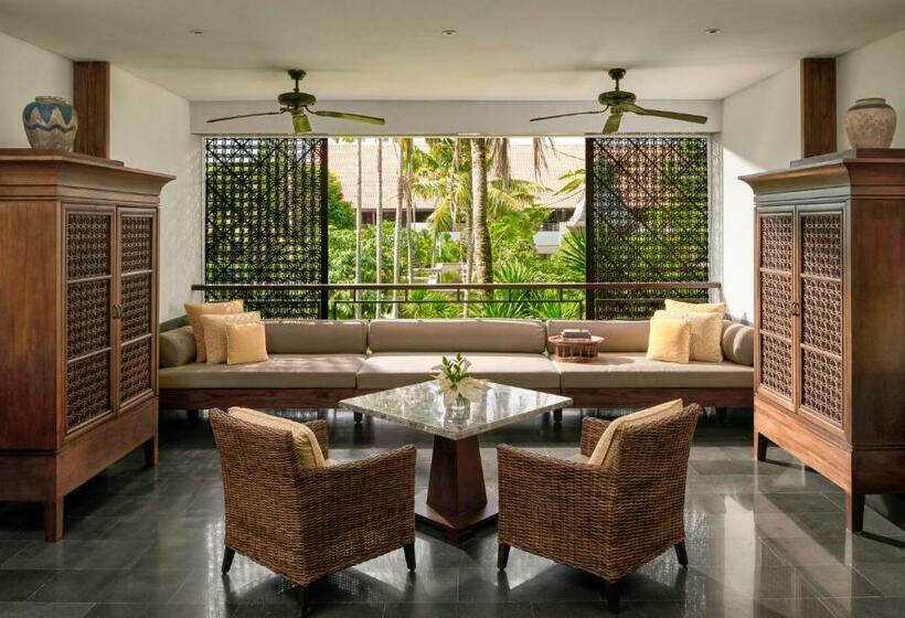 Полулюкс, Intercontinental Bali Sanur Resort, An Ihg