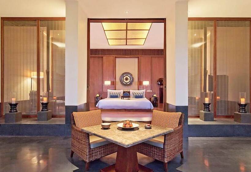 Люкс Вид на Сад, Intercontinental Bali Sanur Resort, An Ihg