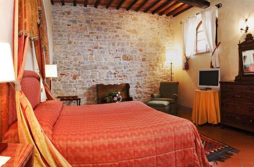 Полулюкс, Castello Di Spaltenna Exclusive Resort & Spa