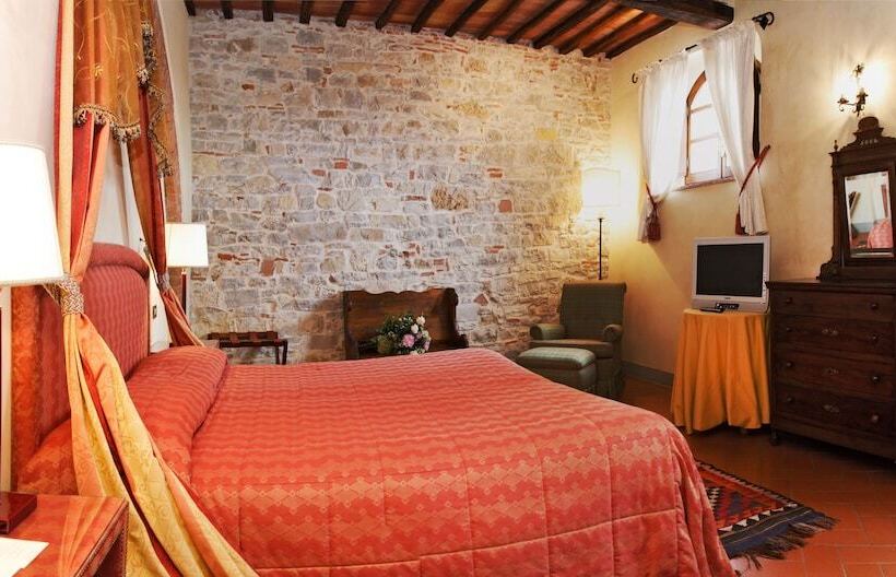 Полулюкс, Castello Di Spaltenna Exclusive Resort & Spa