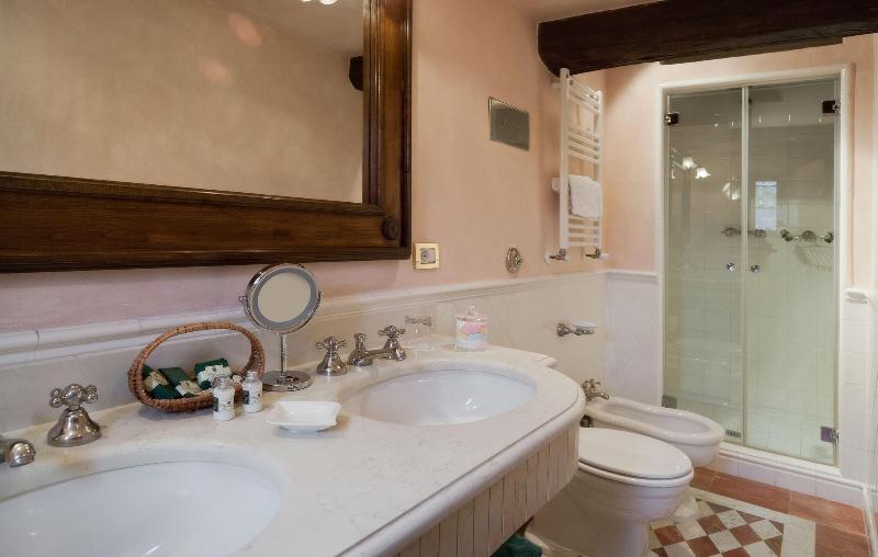 Трехместный Номер Superior, Castello Di Spaltenna Exclusive Resort & Spa