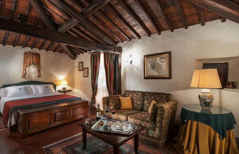 Полулюкс, Castello Di Spaltenna Exclusive Resort & Spa