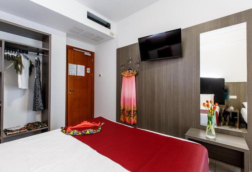 Трехместный Номер Стандарт с Балконом, Grazia Riccione