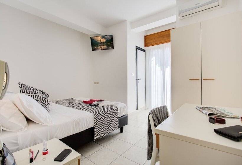 Номер Стандарт, Grazia Riccione