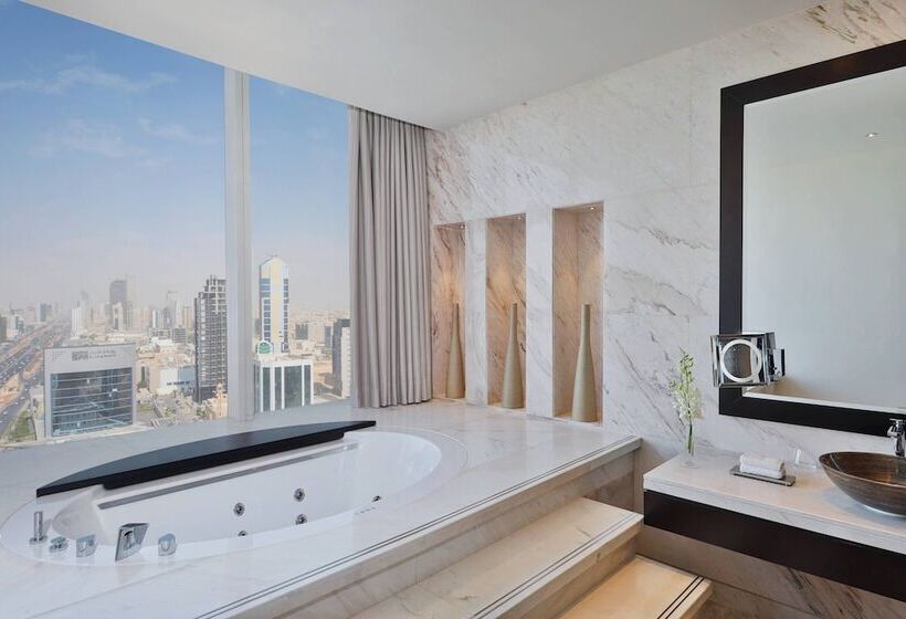 Королевский Люкс, Jw Marriott Hotel Riyadh
