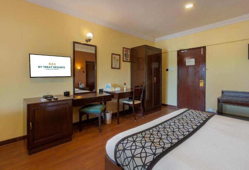 Номер Executive, Ras By Treat Resorts, Silvassa