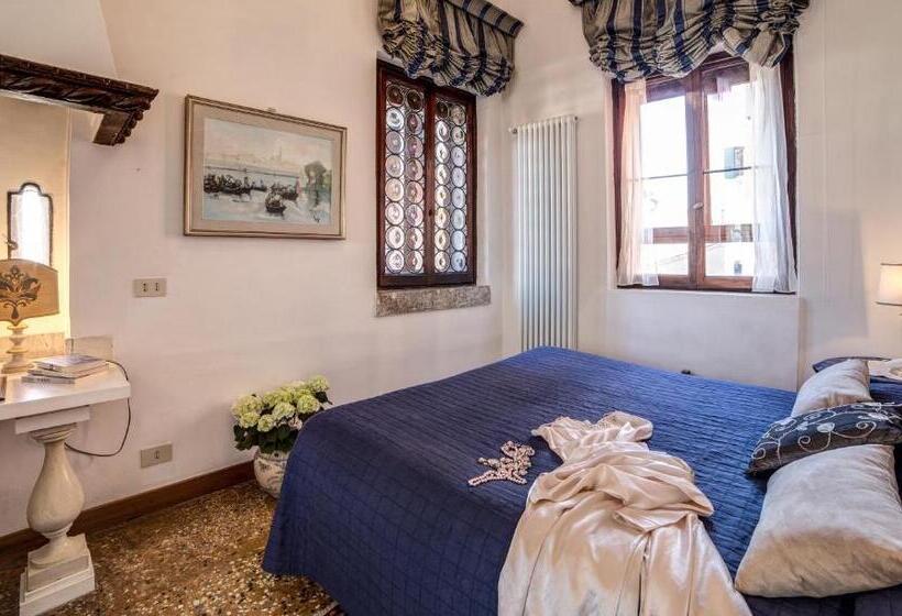 اتاق سوپریور, Ca' Della Corte
