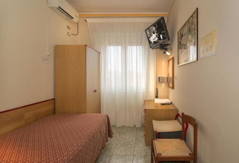 Quarto standart individual, Dolly