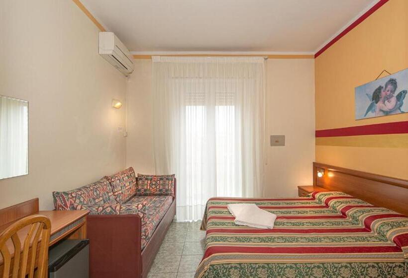 Quarto Triplo Standart, Dolly